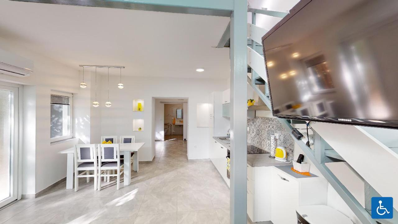 Apartments Mare Pula Dış mekan fotoğraf